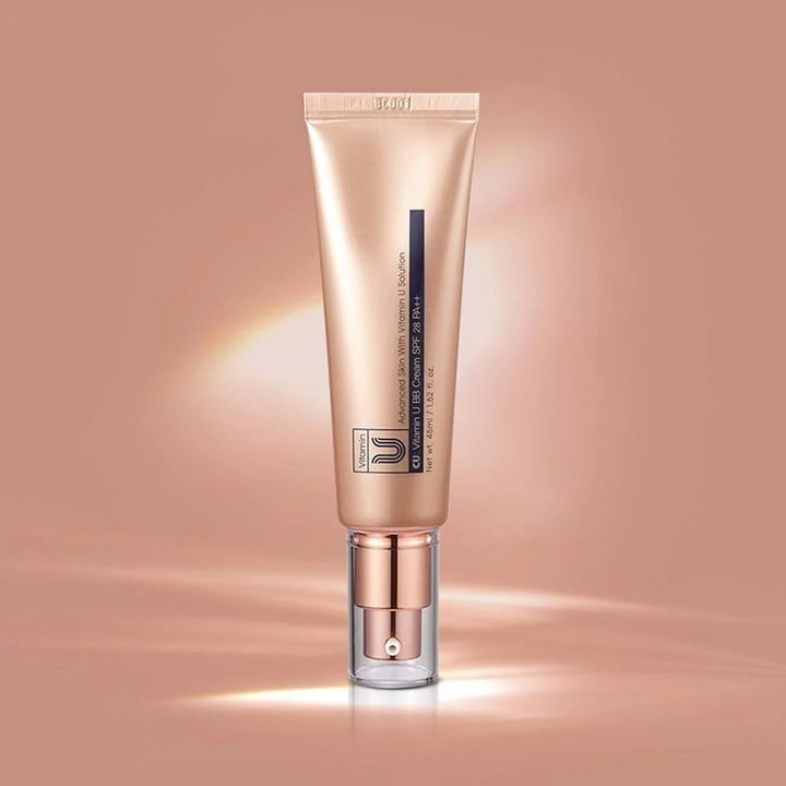 CUSKIN VITAMIN U BB CREAM - trigubo poveikio BB kremas su vitaminu U ir peptidais SPF28 PA++, 45 ml - SPALVĄ SUTEIKIANTIS KREMAS IŠ CUSKIN - TIK €41.65! Apsipirk dabar GROŽIO ALCHEMIJA