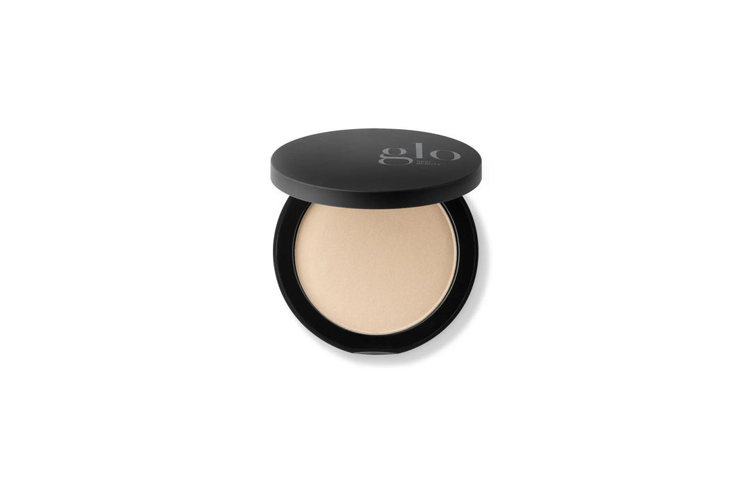 GLO SKIN BEAUTY PRESSED BASE - presuota mineralinė pudra, 9 g - MINERALINĖ PUDRA IŠ GLO SKIN BEAUTY - TIK €63! Apsipirk dabar GROŽIO ALCHEMIJA