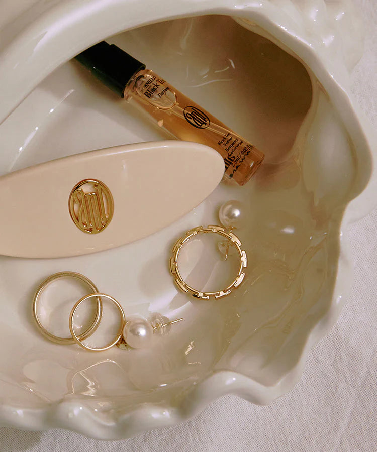 ANILLO MILK TEA HAIR PIN – prabangus plaukų segtukas - PLAUKŲ SEGTUKAS IŠ ANILLO - TIK €17! Apsipirk dabar GROŽIO ALCHEMIJA