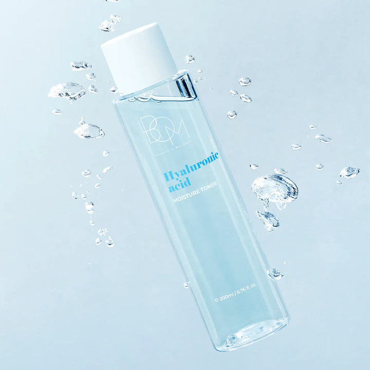 BOM HYALURONIC ACID MOISTURE TONER - drėkinamasis tonikas, 200 ml - TONIKAS IŠ BOM - TIK €23! Apsipirk dabar GROŽIO ALCHEMIJA