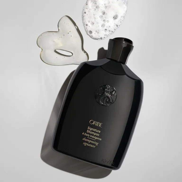 ORIBE SIGNATURE SHAMPOO, 250 ml - ŠAMPŪNAS IŠ ORIBE - TIK €57! Apsipirk dabar GROŽIO ALCHEMIJA