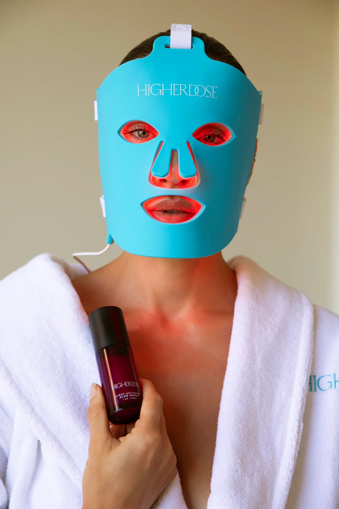 HigherDOSE® raudonos ir artimosios infraraudonosios šviesos terapijos kaukė veido odai - LED KAUKĖ IŠ HigherDOSE® - TIK €296.10! Apsipirk dabar GROŽIO ALCHEMIJA