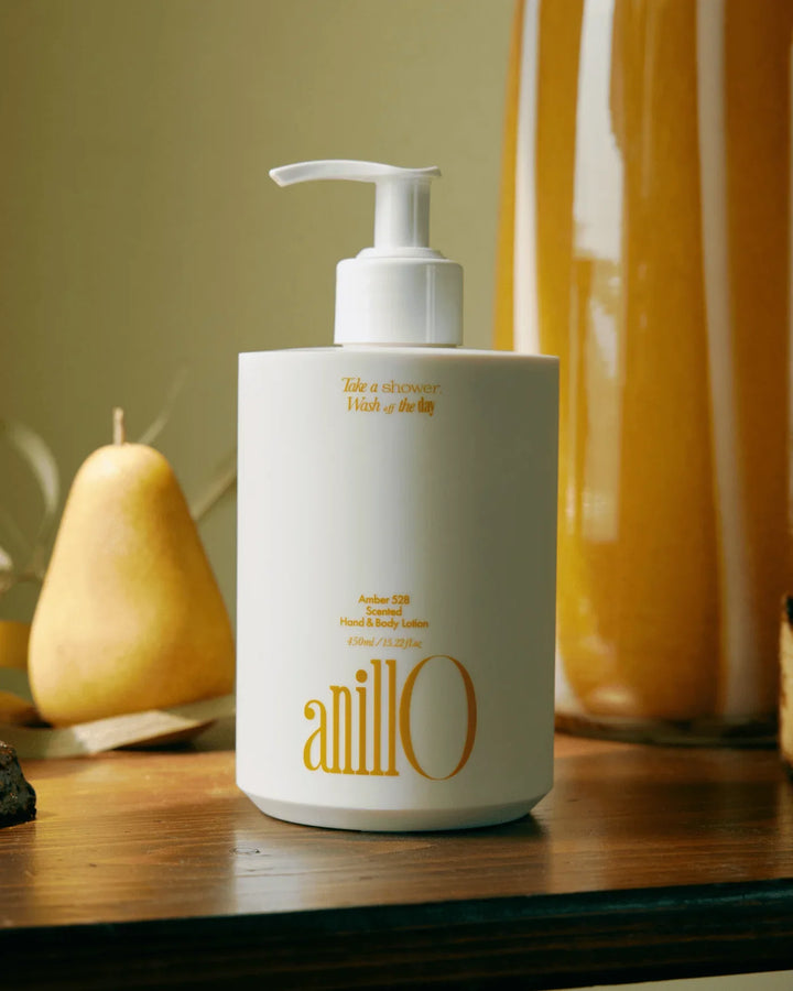 ANILLO AMBER528 SCENTED HAND & BODY LOTION - parfumuotas kūno losjonas, 450 ml - KŪNO LOSJONAS IŠ ANILLO - TIK €26.35! Apsipirk dabar GROŽIO ALCHEMIJA