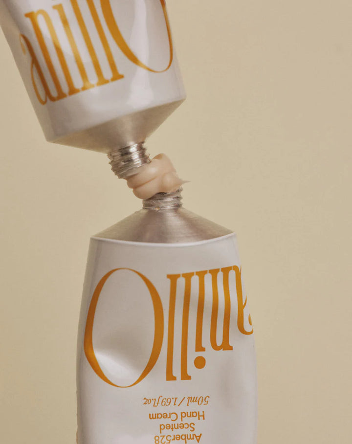 ANILLO AMBER528 SCENTED HAND CREAM - parfumuotas rankų kremas, 50 ml - RANKŲ KREMAS IŠ ANILLO - TIK €19.12! Apsipirk dabar GROŽIO ALCHEMIJA