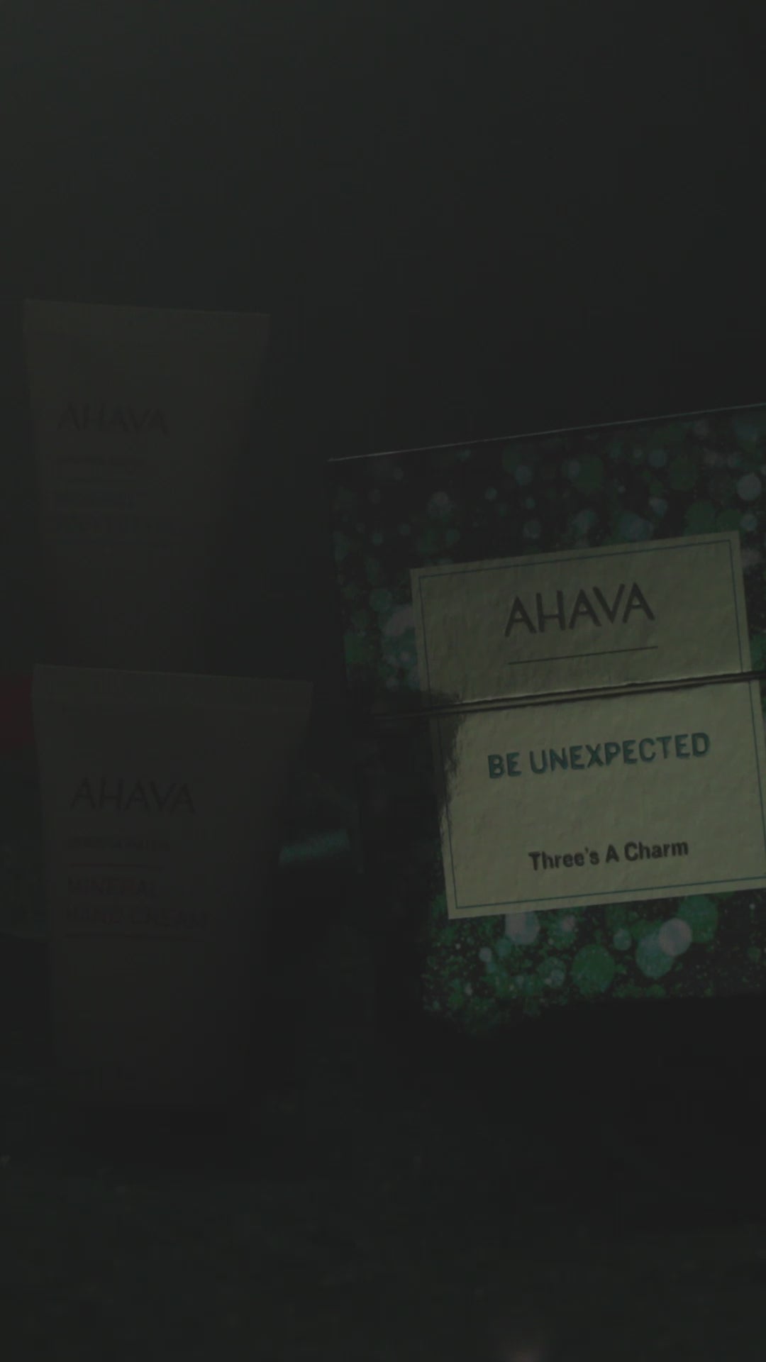 AHAVA BE UNEXPECTED THREE'S A CHARM RINKINYS